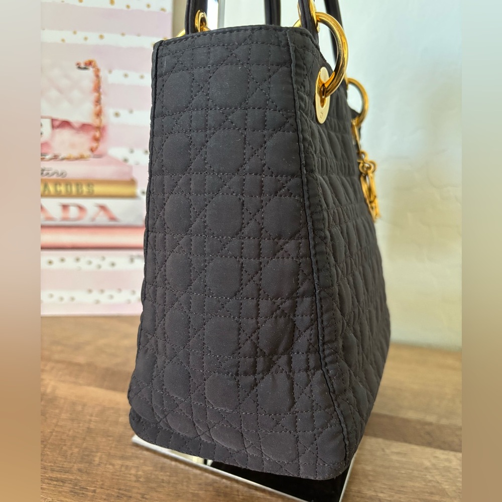 Lady Dior - Quilted Vintage Handbag with Gold Accents - Picture 5 of 14